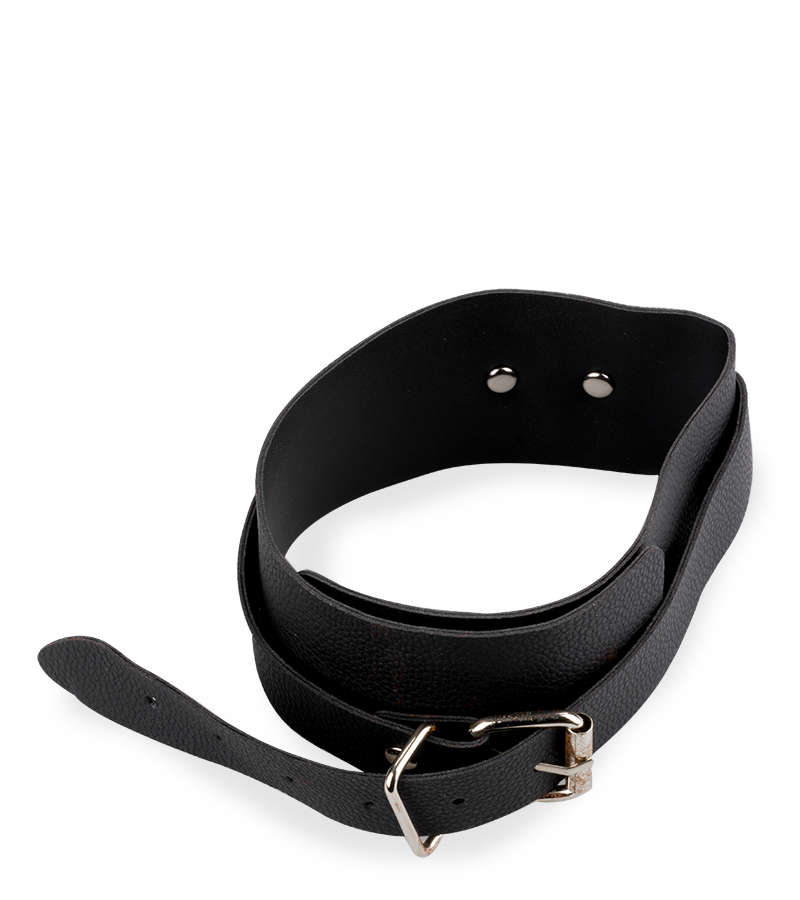 8-teiliges BDSM-Set aus Kunstleder mit Nieten