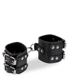 BDSM-Fesseln aus schwarzem Kunstleder