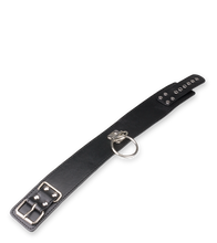 Laden Sie das Bild in den Galerie-Viewer, BDSM-Halsband mit Leine