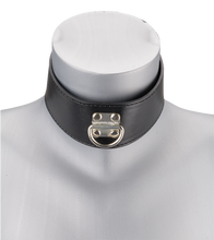 Laden Sie das Bild in den Galerie-Viewer, BDSM-Halsband mit Schloss und Leine