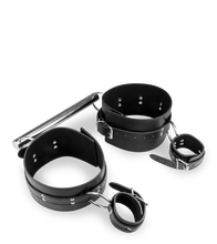 Laden Sie das Bild in den Galerie-Viewer, BDSM-Spreizstange für Oberschenkel mit Handfesseln
