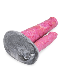 Laden Sie das Bild in den Galerie-Viewer, Doppeldildo mit Saugnapf Zentaur