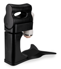 Laden Sie das Bild in den Galerie-Viewer, Freihand-Masturbator mit Vagina The Milkmaid