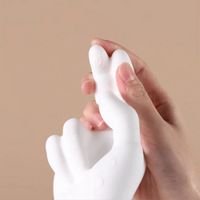 Laden Sie das Bild in den Galerie-Viewer, Warm Hand – Beheizter Vibrator mit Auslöser