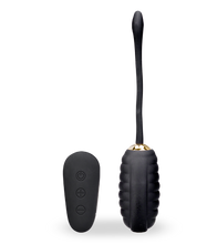 Laden Sie das Bild in den Galerie-Viewer, Kabelloses Vibro-Ei Gold