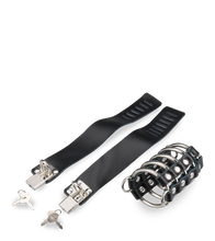 Laden Sie das Bild in den Galerie-Viewer, Keuschheitsgürtel aus Leder