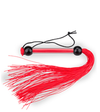 Laden Sie das Bild in den Galerie-Viewer, Kleine Riemenpeitsche Punisher