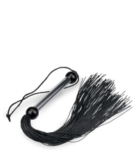 Laden Sie das Bild in den Galerie-Viewer, Kleine Riemenpeitsche Punisher