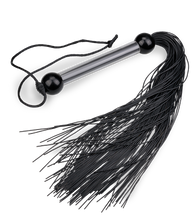 Laden Sie das Bild in den Galerie-Viewer, Kleine Riemenpeitsche Punisher