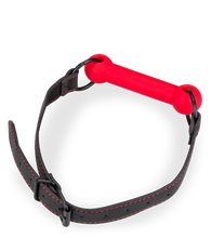 Laden Sie das Bild in den Galerie-Viewer, Knebel mit Beißstange aus Silikon und Kunstleder