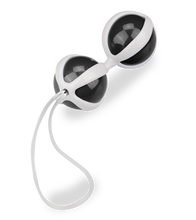 Laden Sie das Bild in den Galerie-Viewer, Liebeskugeln Asteroid