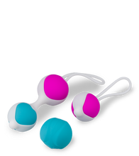 Laden Sie das Bild in den Galerie-Viewer, Liebeskugeln One and Two
