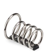 Laden Sie das Bild in den Galerie-Viewer, Peniskäfig aus 5 Metall-Cockringen