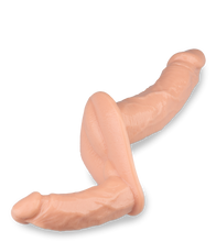 Laden Sie das Bild in den Galerie-Viewer, Realistischer Doppel-Umschnalldildo Union