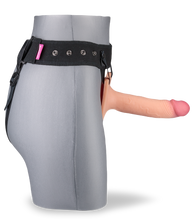 Laden Sie das Bild in den Galerie-Viewer, Realistischer Strap-on-Dildo für Männer aus Silikon