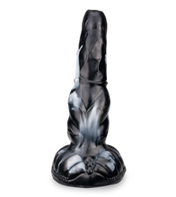 Laden Sie das Bild in den Galerie-Viewer, Saugnapf-Dildo im Fantasy-Design Qilin