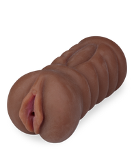 Laden Sie das Bild in den Galerie-Viewer, Taschenmuschi aus TPE Ciara